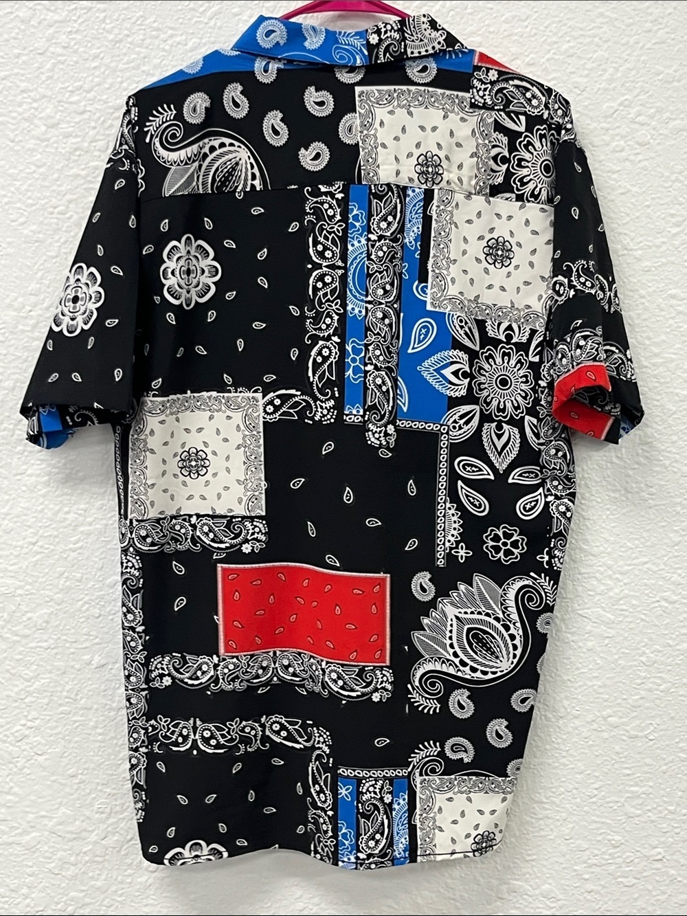 Bandana Patchwork Short Sleeve Button-Down Shirt - Black/Blue/Red. #1068 - Picture 3 of 3